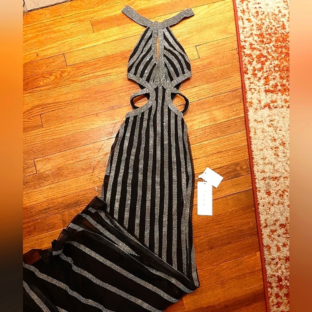 Jasz pagent gown